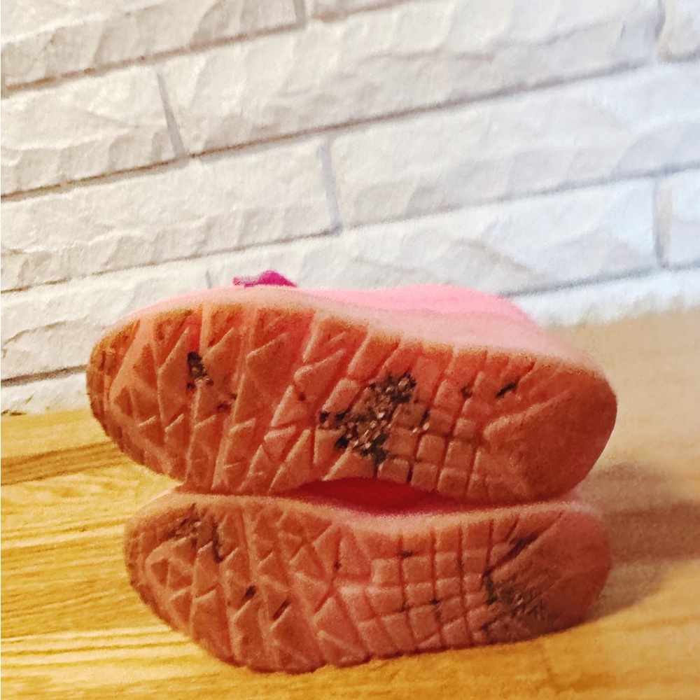 COPY - Skechers Unisex-Child Uno Ice Sneaker in Neon Pink - Picture 8 of 8